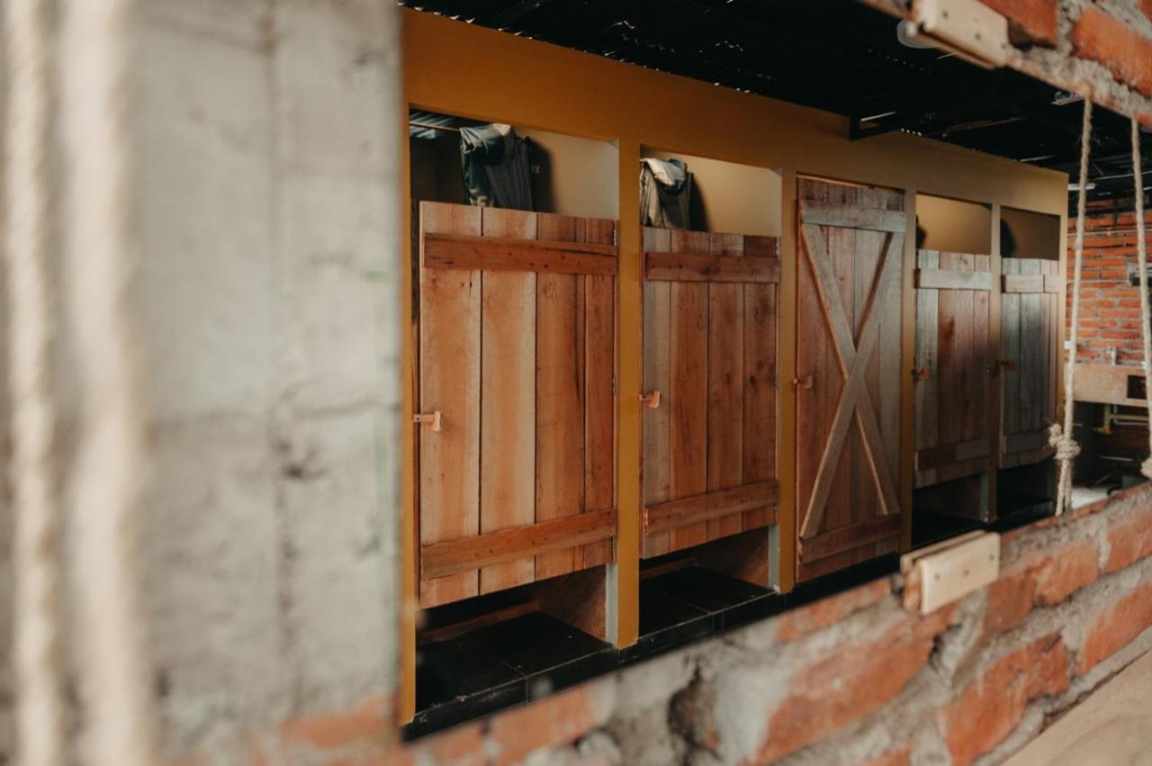 Xanticohostal إبياليز المظهر الخارجي الصورة