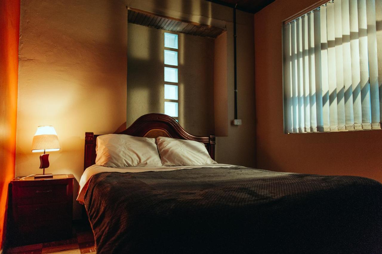 Xanticohostal إبياليز المظهر الخارجي الصورة